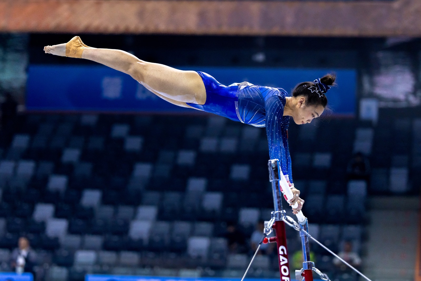 火箭终结3连败重返前六！杜兰特28+10秀暴扣 小贾末节10分重拾自信